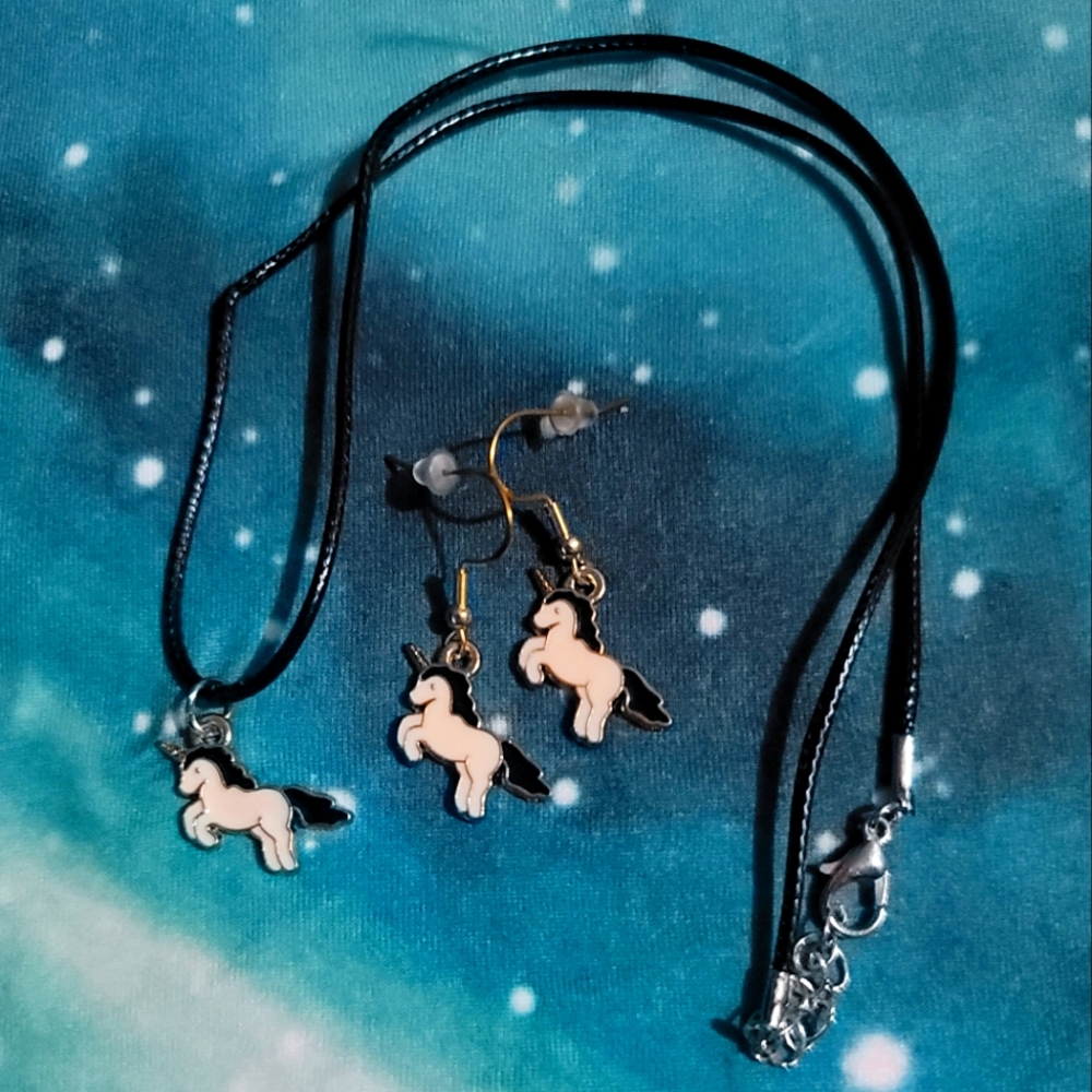 BLACK AND WHITE UNICORN JEWELRY SET